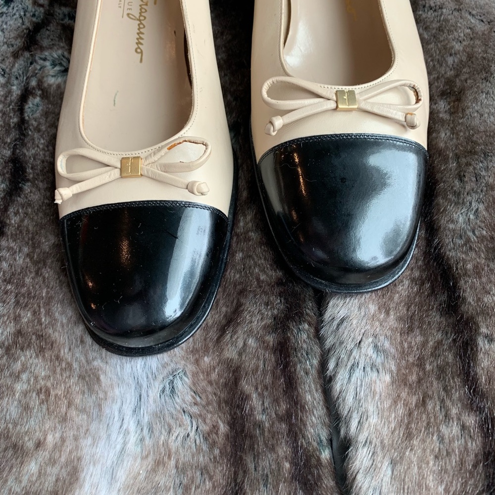 Salvatore Ferragamo heels with bow - Picture 2 of 8